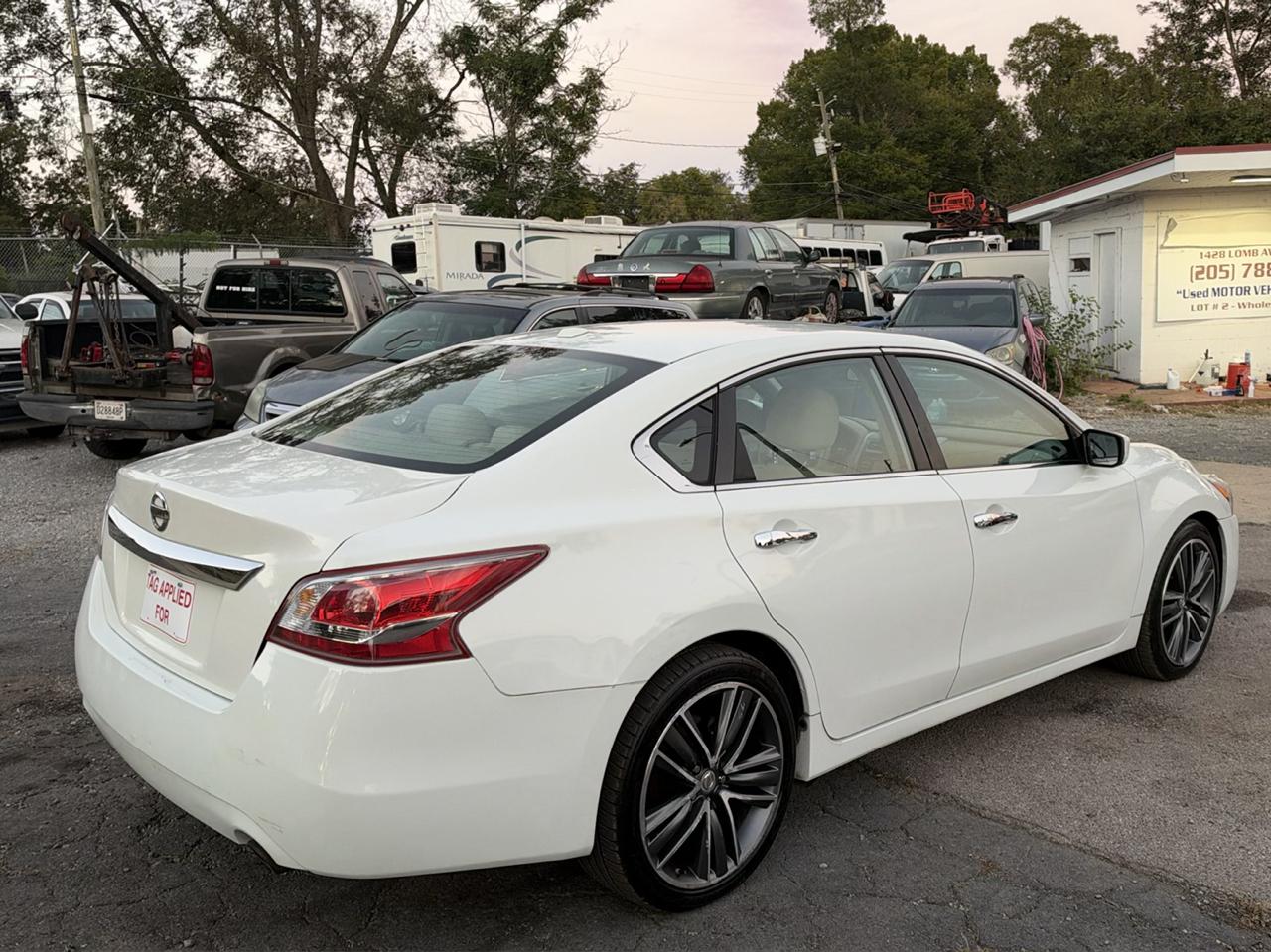 Nissan Altima 2.5 SV 2015