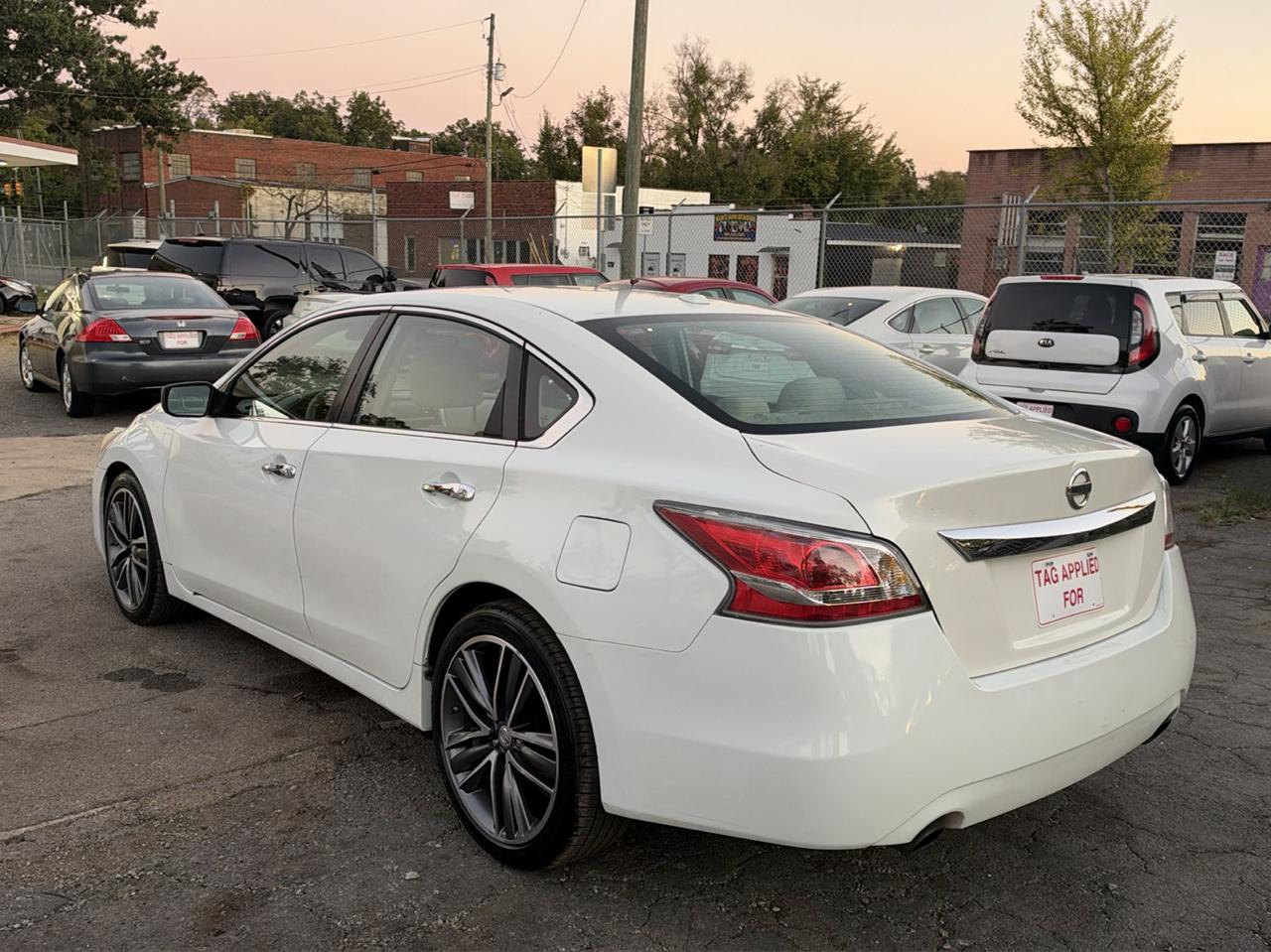 Nissan Altima 2.5 SV 2015