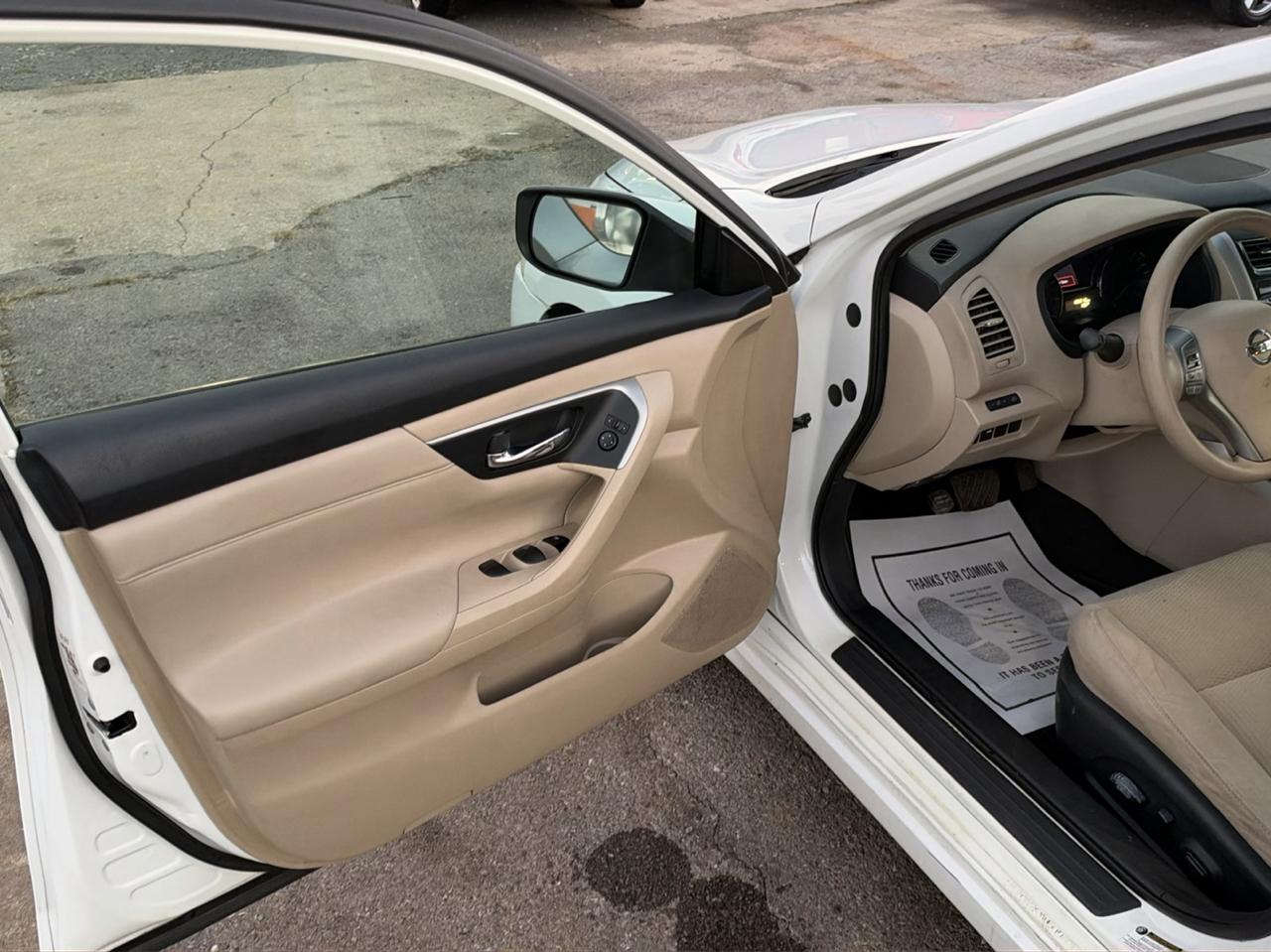 Nissan Altima 2.5 SV 2015