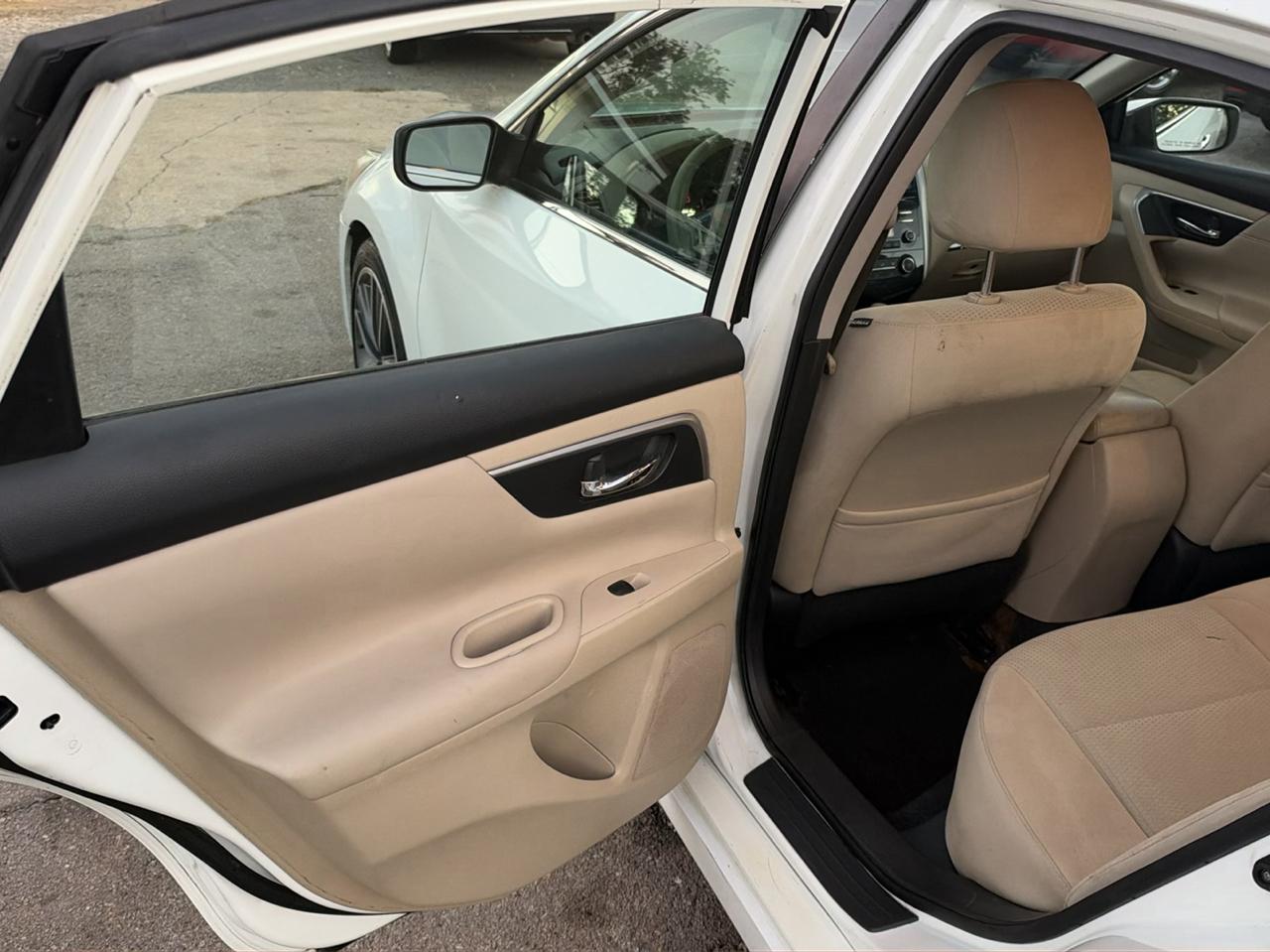 Nissan Altima 2.5 SV 2015