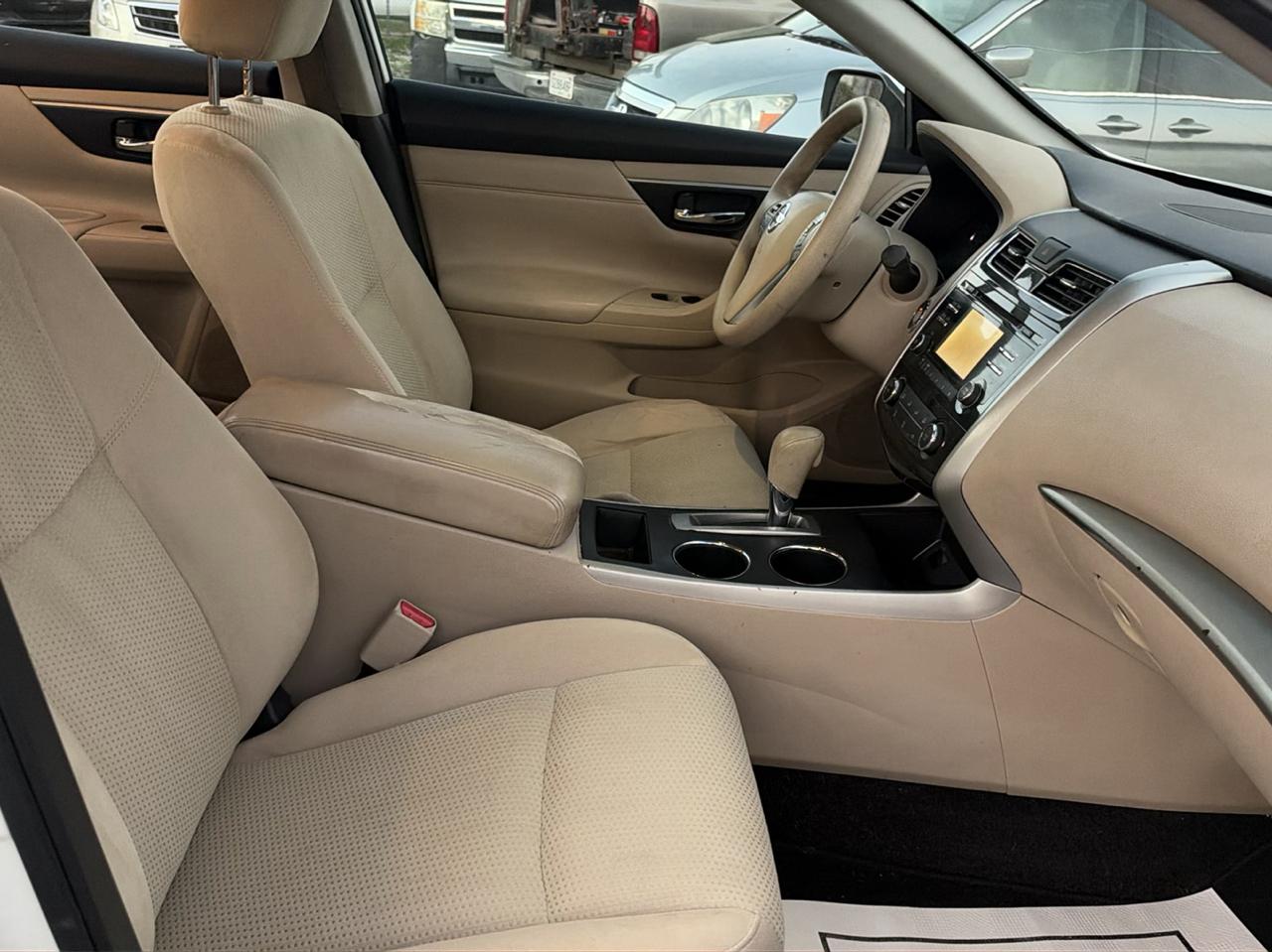 Nissan Altima 2.5 SV 2015