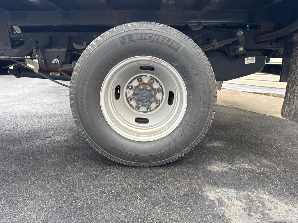 Ford F-350 SD XL Crew Cab Long Bed DRW 4WD 2021