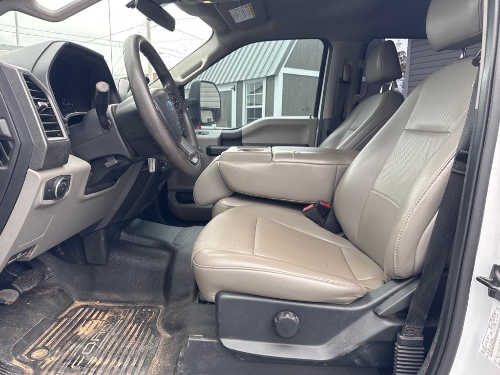 Ford F-350 SD XL Crew Cab Long Bed DRW 4WD 2021