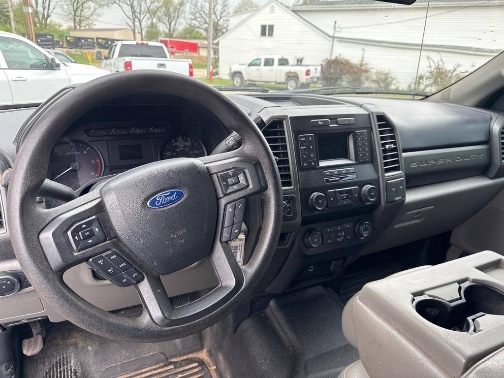Ford F-350 SD XL Crew Cab Long Bed DRW 4WD 2021