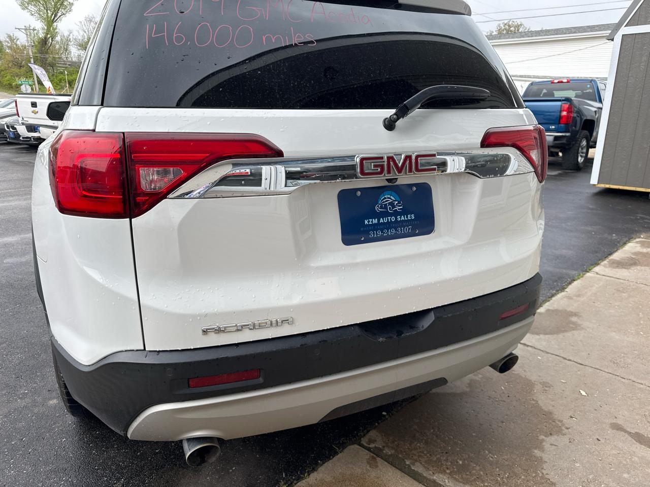 GMC Acadia SLT-1 FWD 2019