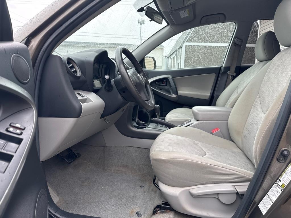 Toyota RAV4 Base I4 4WD with 3rd Row 2010