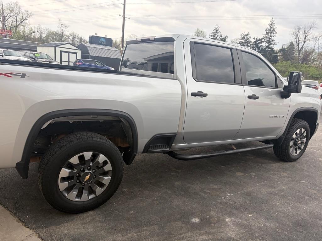 Chevrolet Silverado 2500HD Custom Crew Cab Long Box 4WD 2021