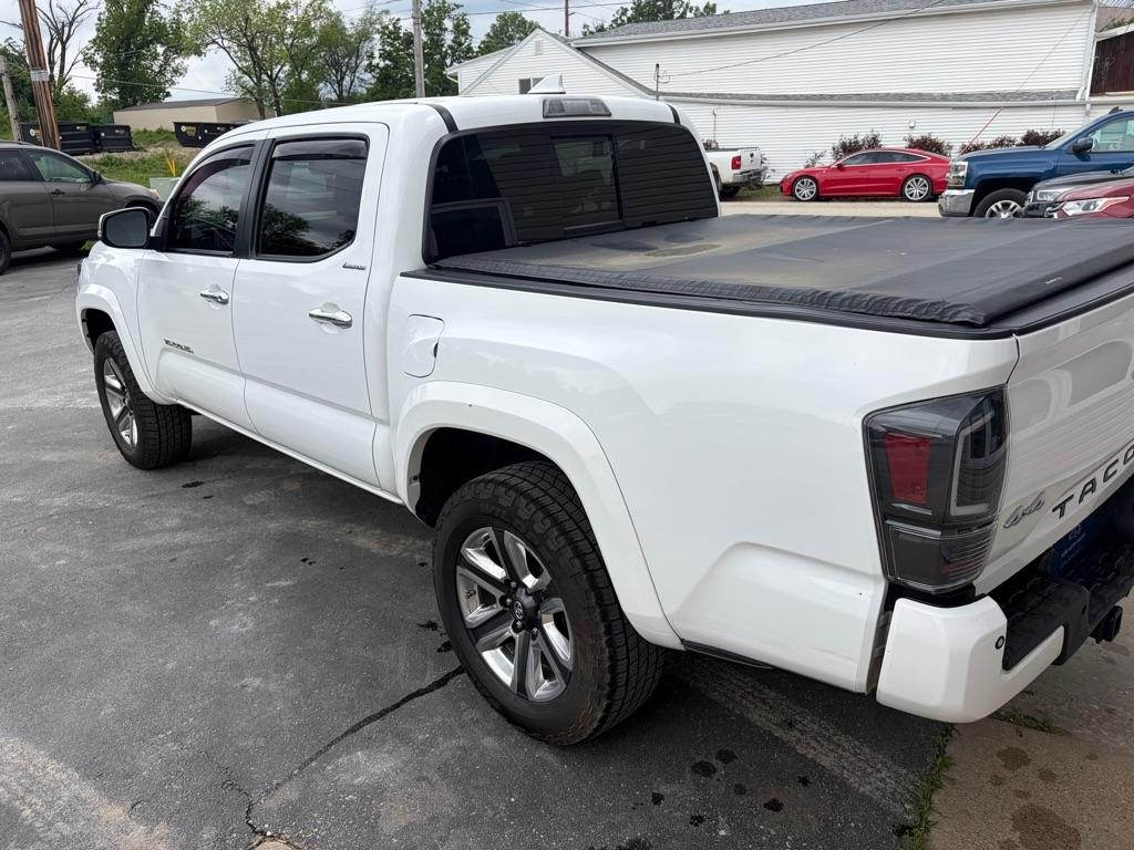 Toyota Tacoma Limited Double Cab V6 6AT 4WD 2017