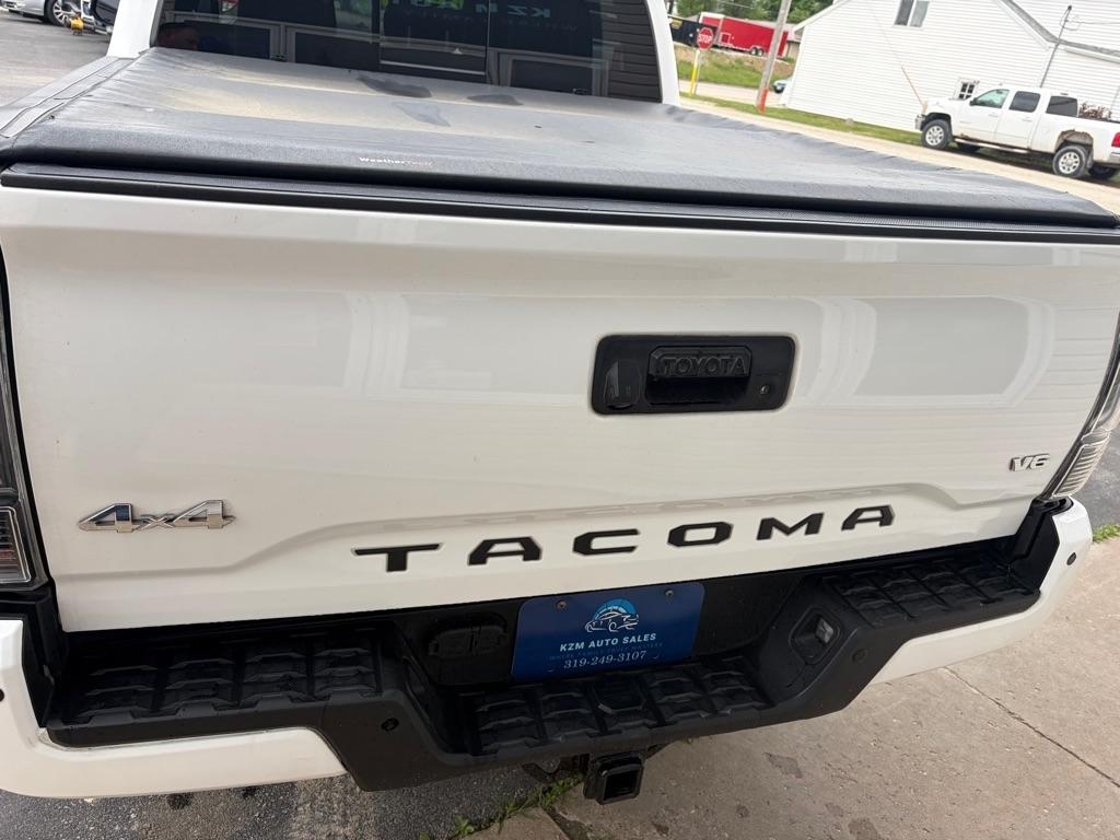 Toyota Tacoma Limited Double Cab V6 6AT 4WD 2017