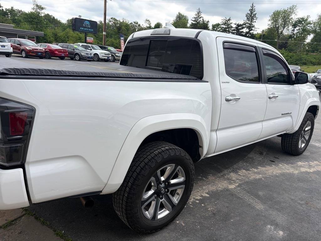 Toyota Tacoma Limited Double Cab V6 6AT 4WD 2017