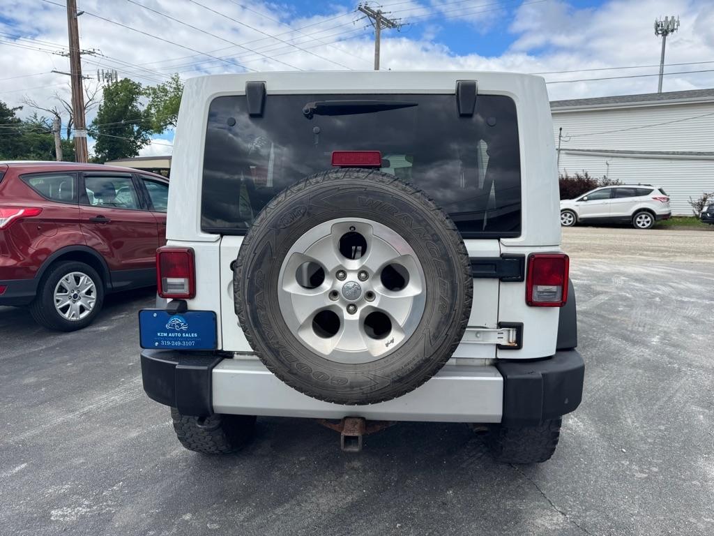 Jeep Wrangler Unlimited Sahara 4WD 2013