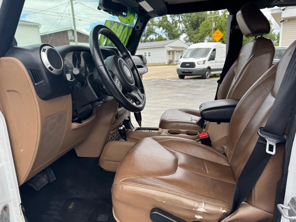Jeep Wrangler Unlimited Sahara 4WD 2013