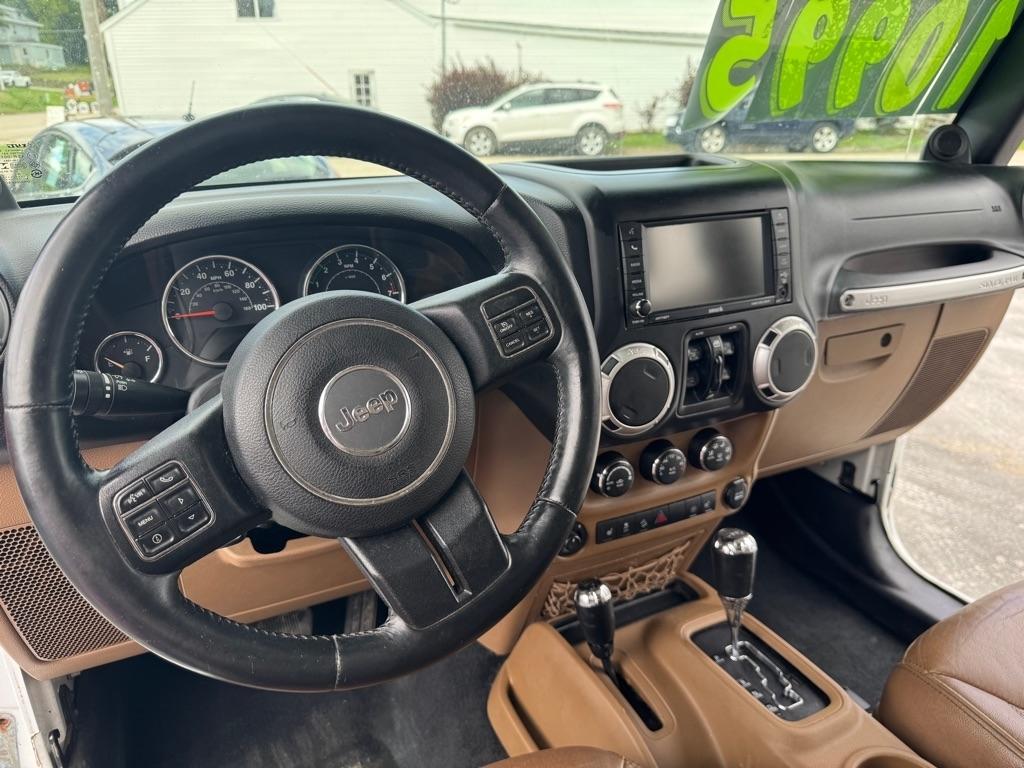 Jeep Wrangler Unlimited Sahara 4WD 2013
