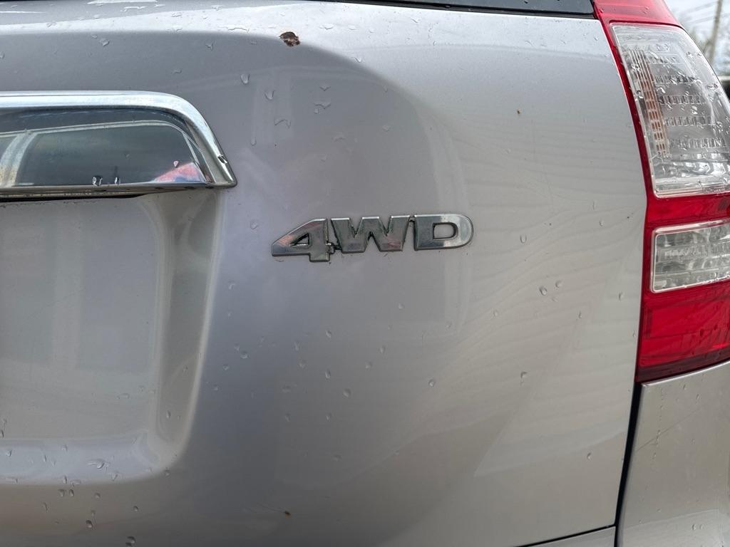 Honda CR-V EX-L 4WD 5-Speed AT 2010