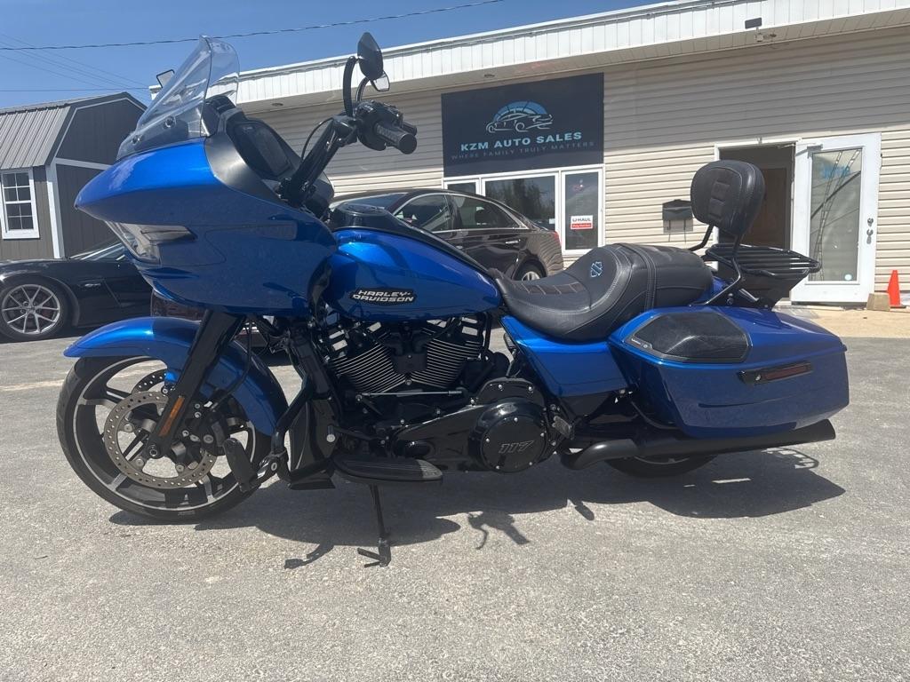 Harley-Davidson FLTRX  2024