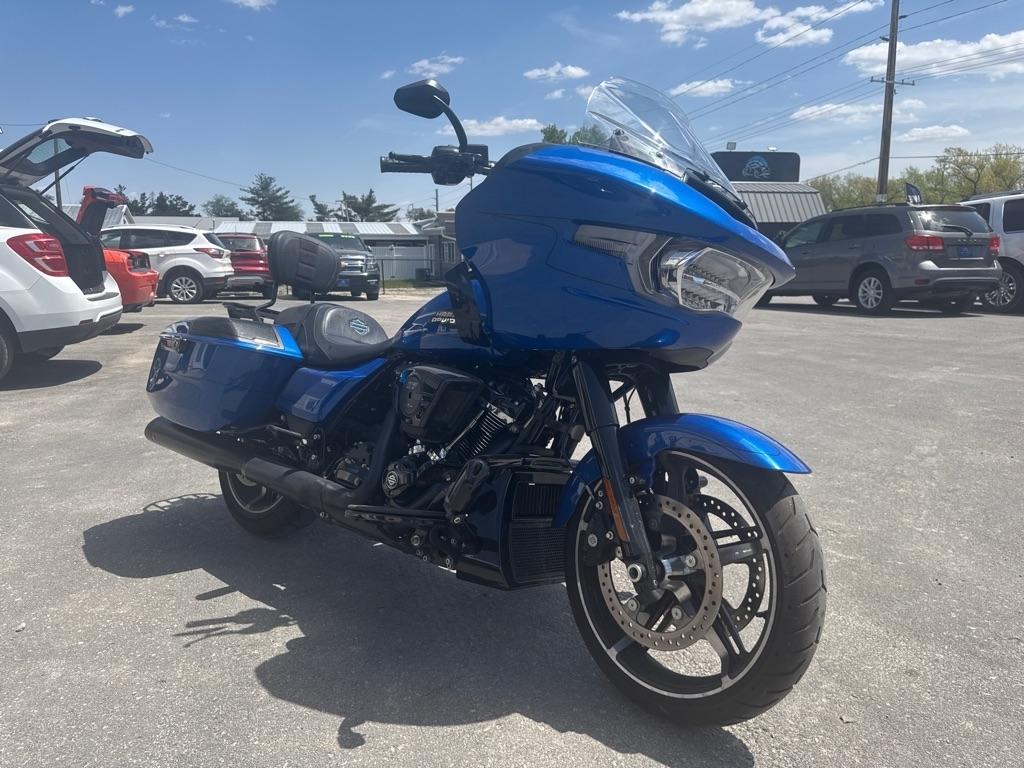 Harley-Davidson FLTRX  2024