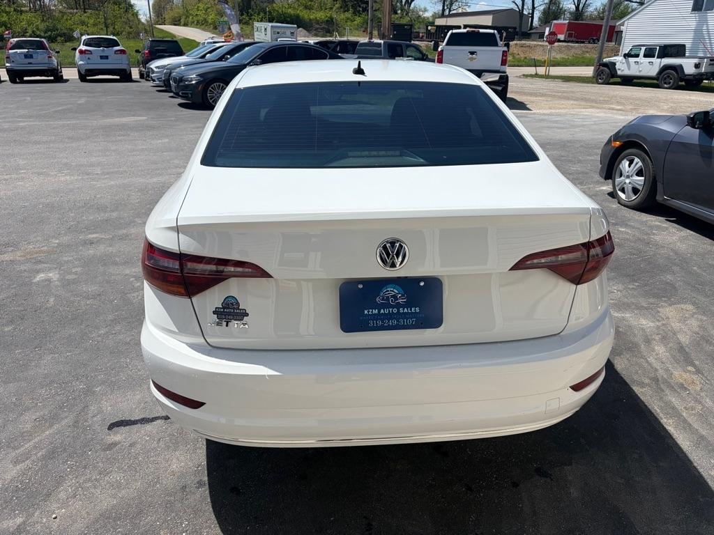 Volkswagen Jetta 1.4T S 8A 2019