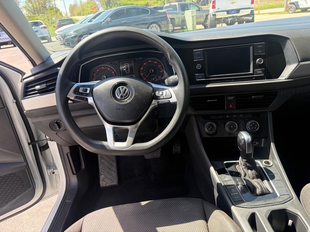 Volkswagen Jetta 1.4T S 8A 2019