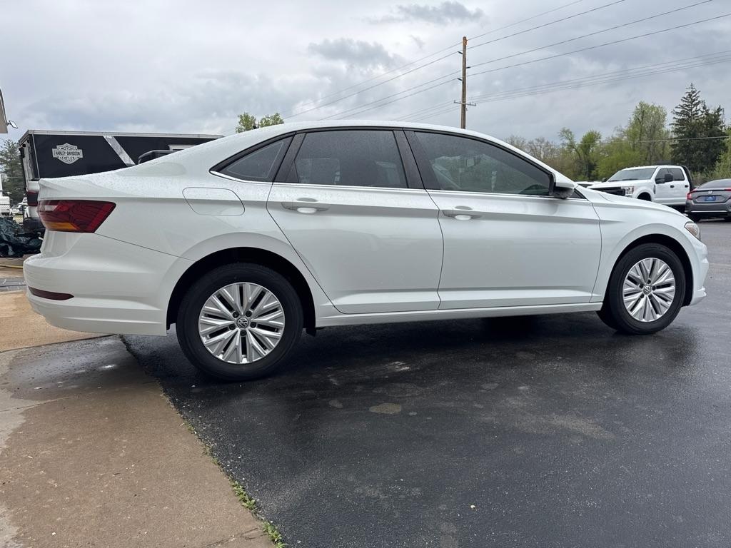 Volkswagen Jetta 1.4T S 8A 2019