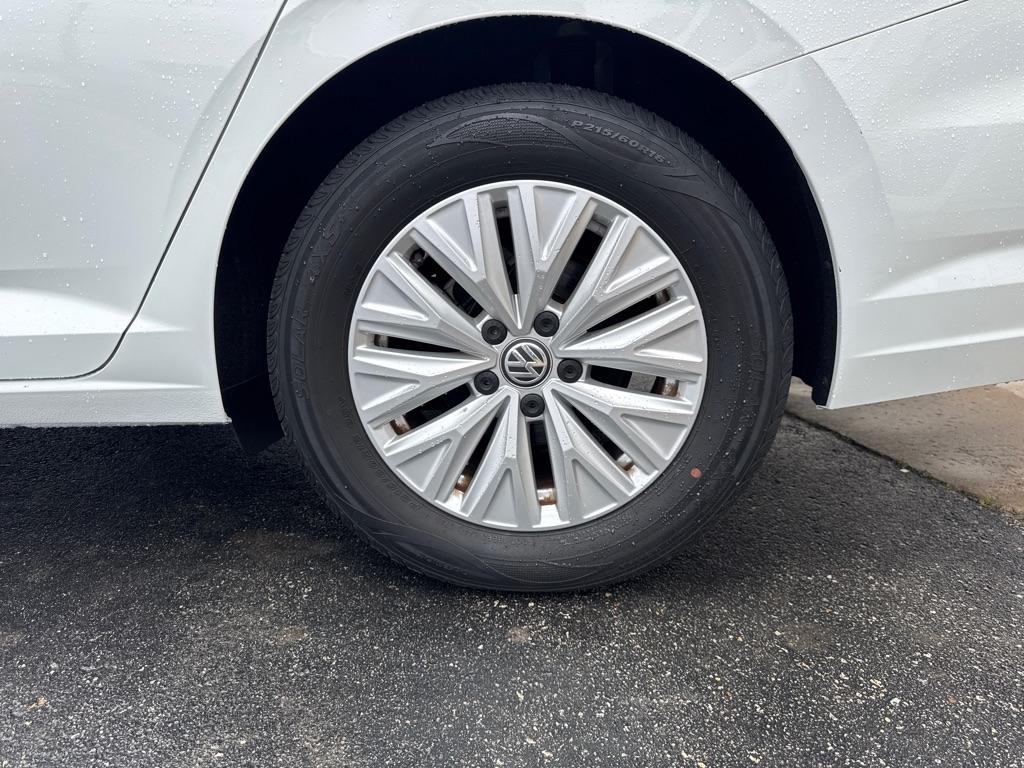 Volkswagen Jetta 1.4T S 8A 2019