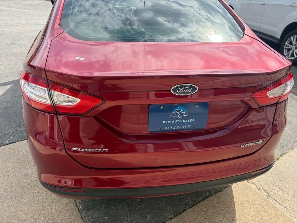 Ford Fusion Hybrid SE 2015