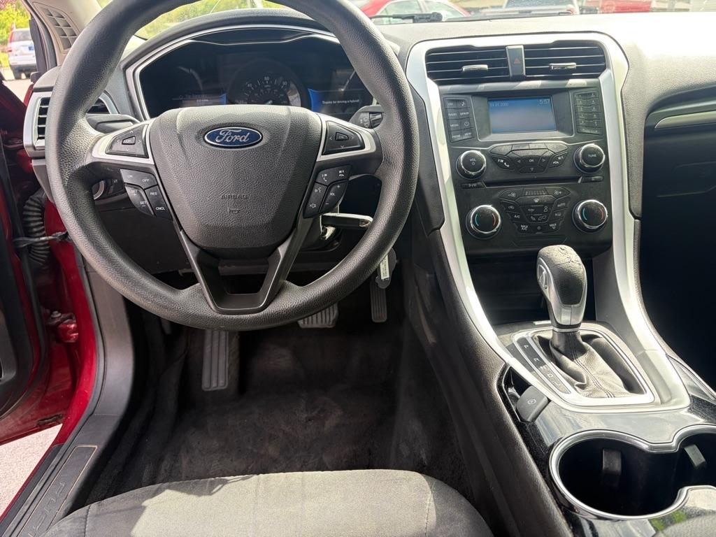 Ford Fusion Hybrid SE 2015