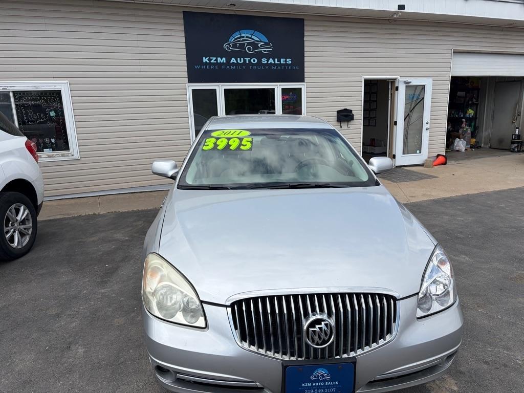 Buick Lucerne CXL 2011