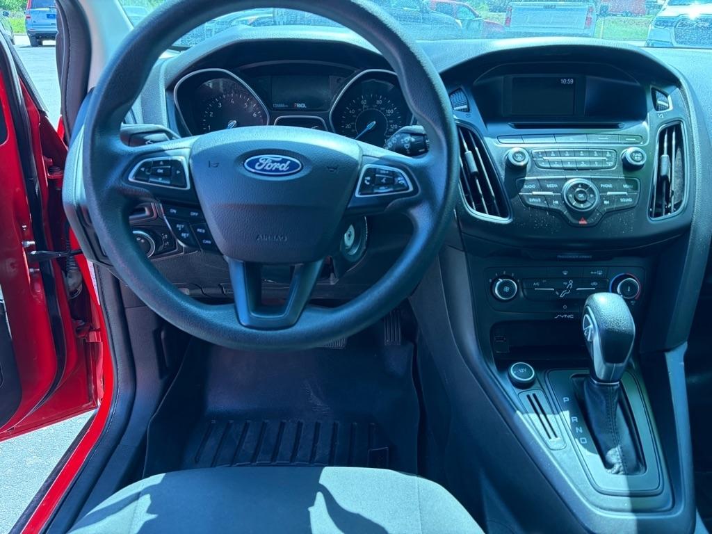 Ford Focus SE Hatch 2017