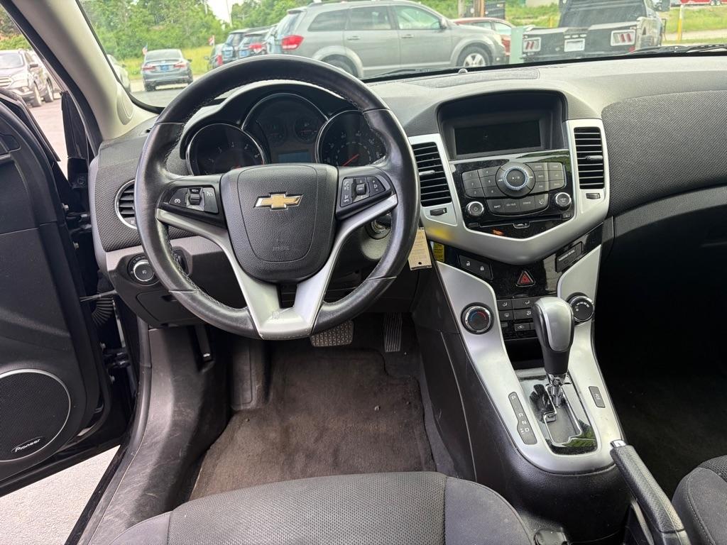 Chevrolet Cruze 1LT 2012