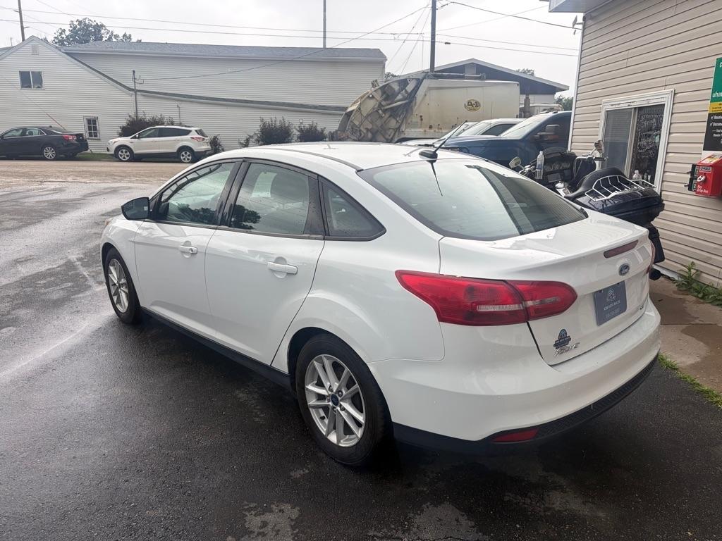 Ford Focus SE Sedan 2016