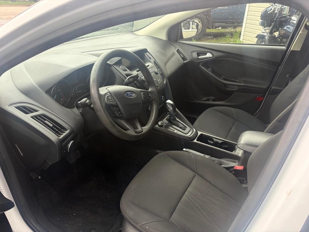 Ford Focus SE Sedan 2016