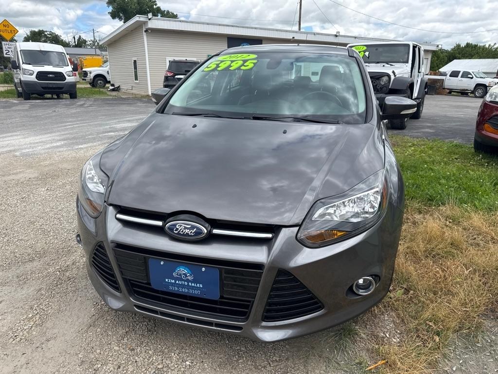 2012 Ford Focus 5 Door Hatch Titanium's photo