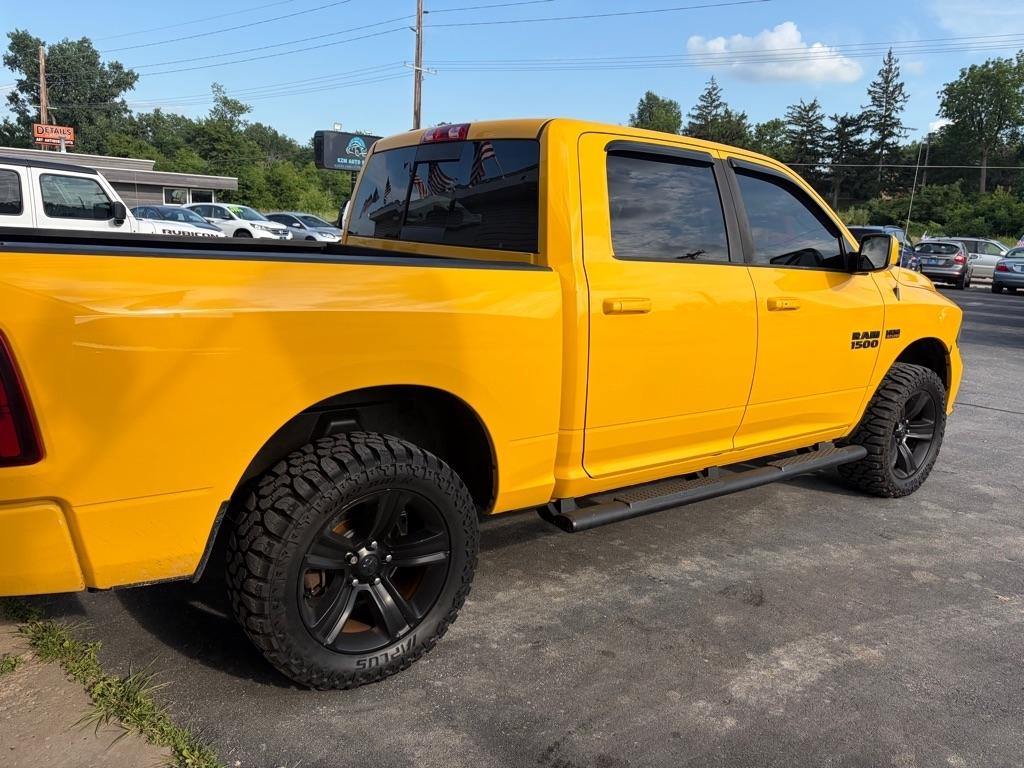 RAM 1500 Sport Crew Cab SWB 4WD 2016