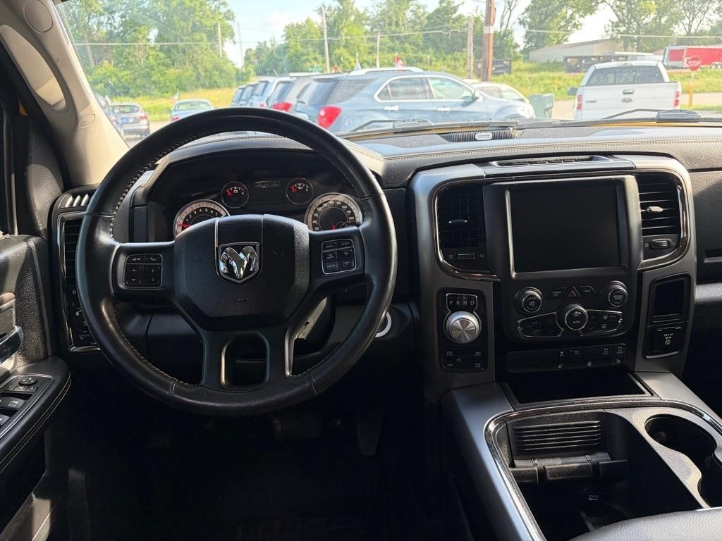 RAM 1500 Sport Crew Cab SWB 4WD 2016