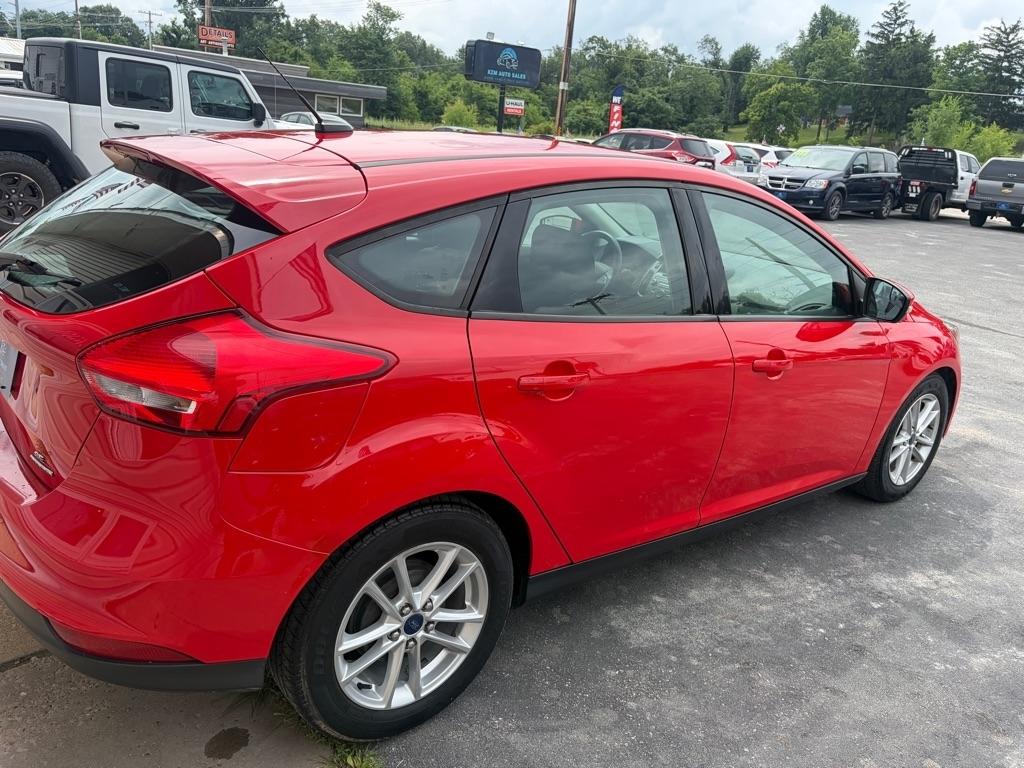 Ford Focus SE Hatch 2015