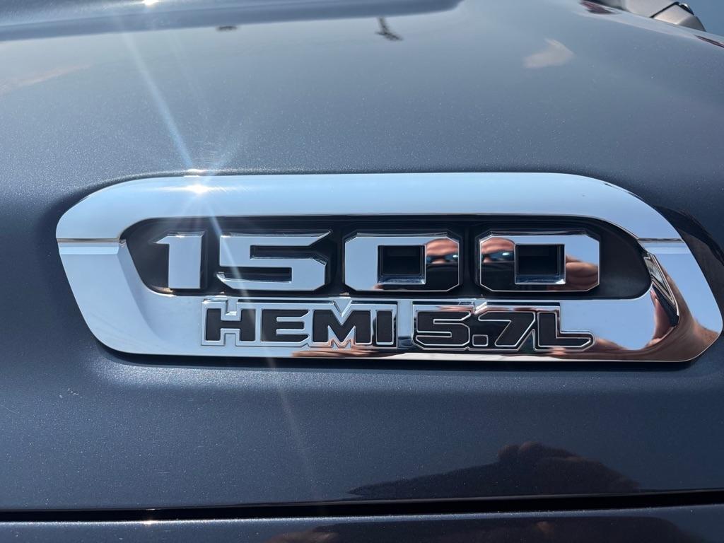 RAM 1500 Big Horn Crew Cab SWB 4WD 2019