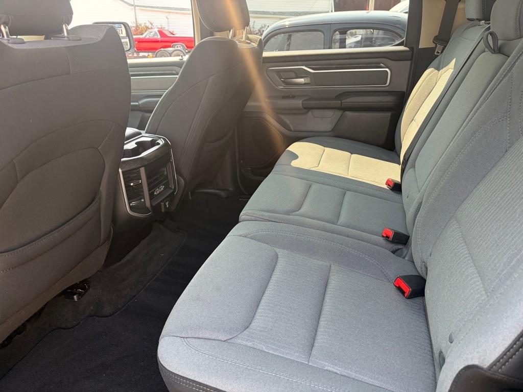 RAM 1500 Big Horn Crew Cab SWB 4WD 2019