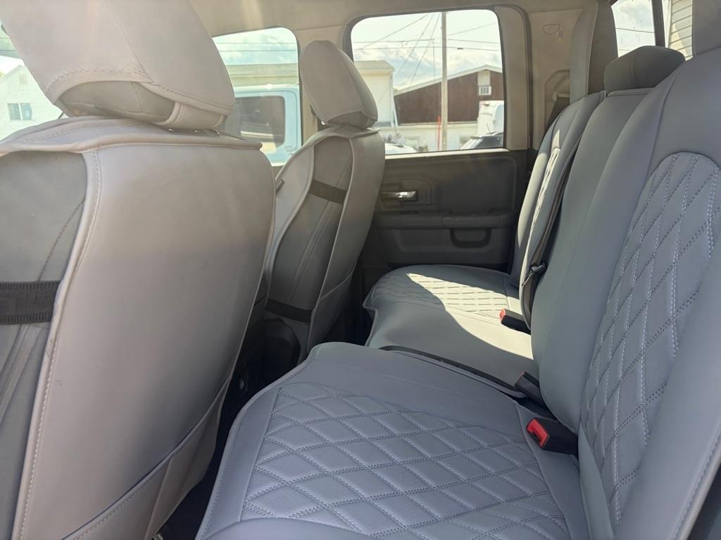 RAM 1500 SLT Quad Cab 4WD 2014