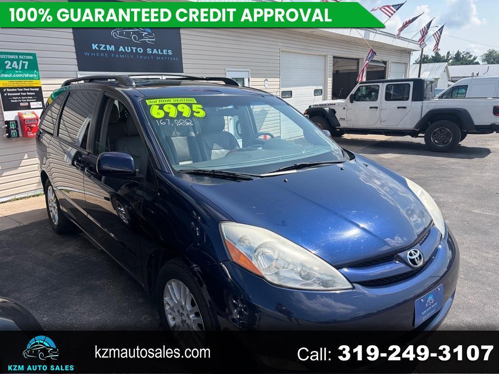 Toyota Sienna XLE FWD 2007