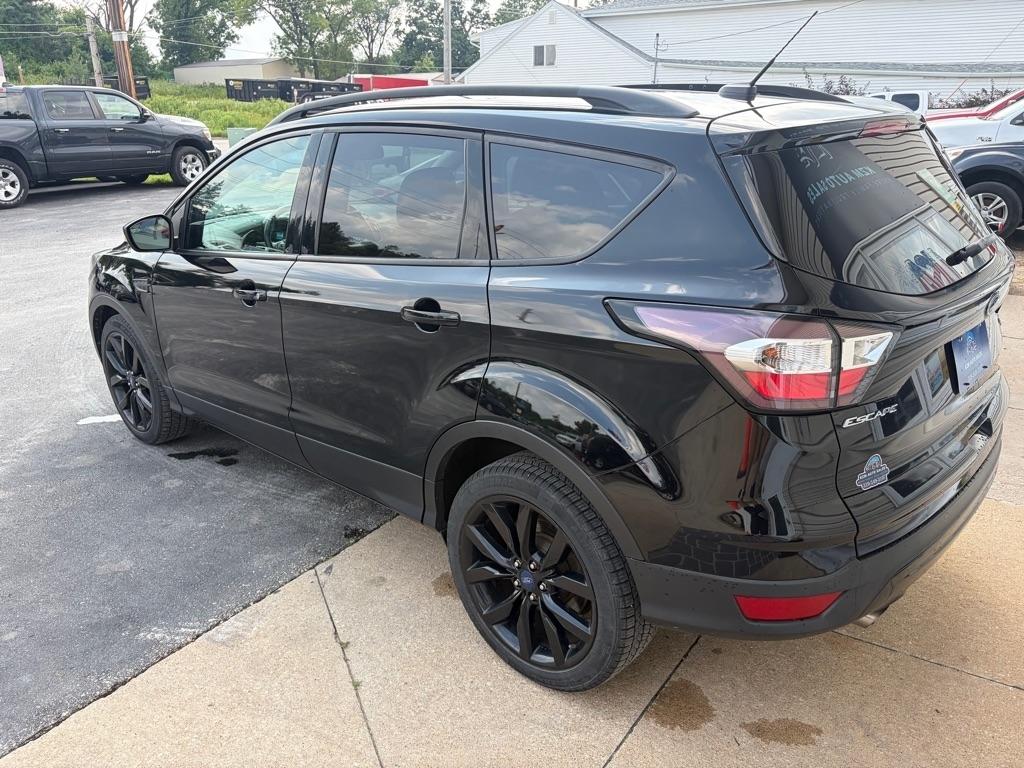 Ford Escape Titanium FWD 2017