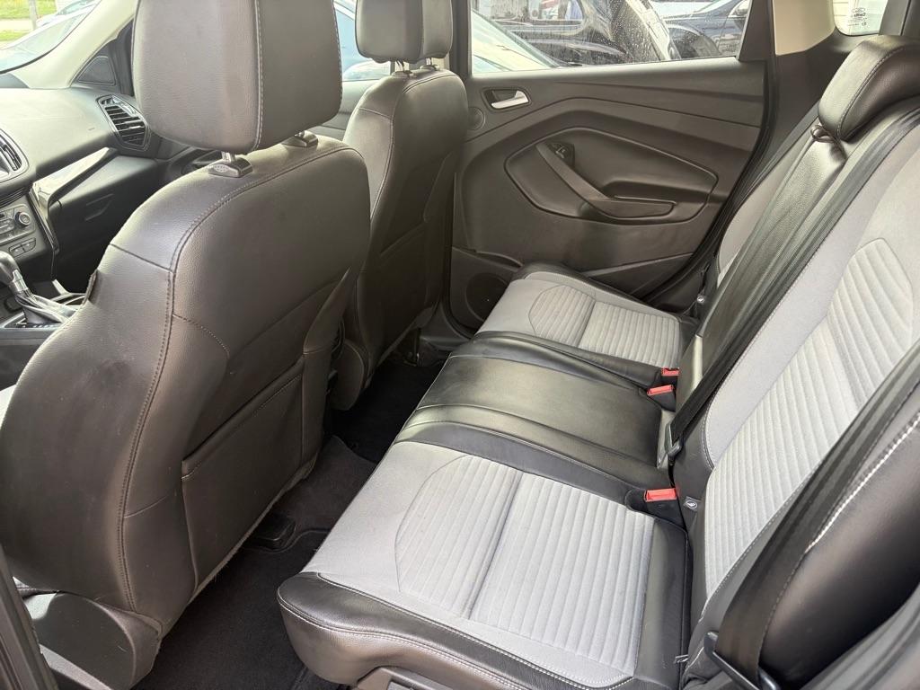 Ford Escape Titanium FWD 2017