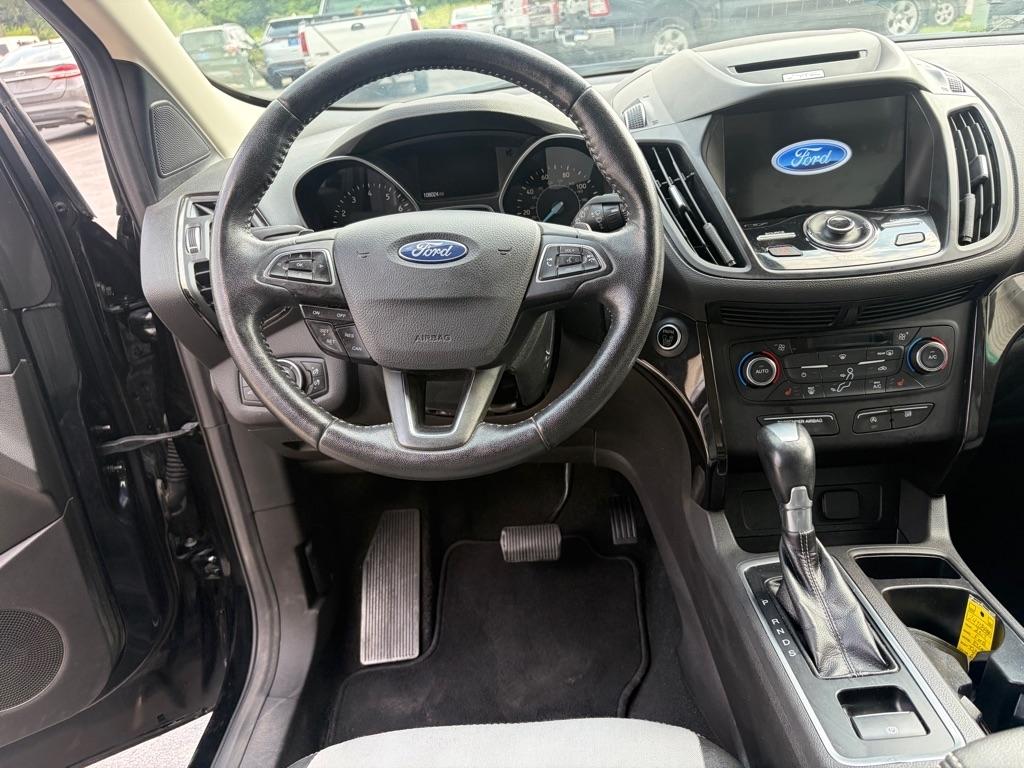 Ford Escape Titanium FWD 2017