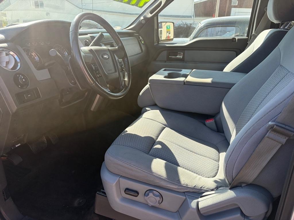 Ford F-150 XL SuperCrew 5.5-ft. Bed 4WD 2013