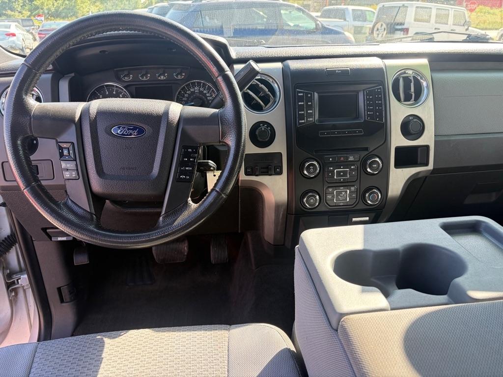 Ford F-150 XL SuperCrew 5.5-ft. Bed 4WD 2013