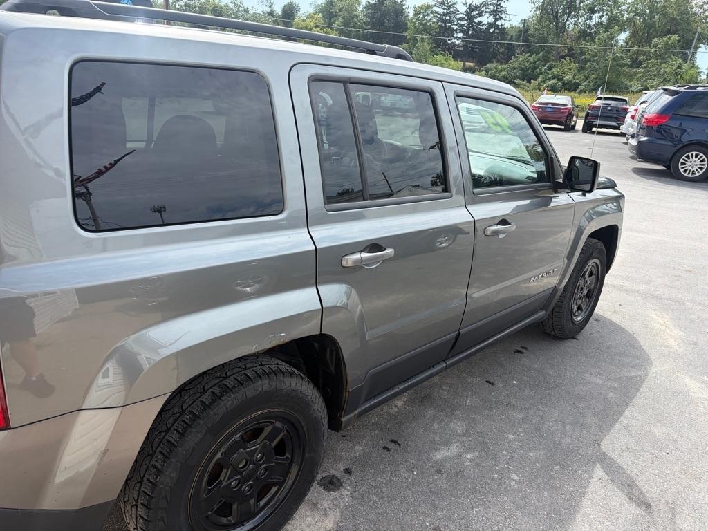 Jeep Patriot Sport 2WD 2013