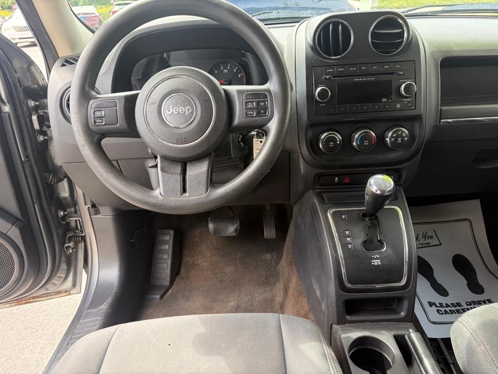 Jeep Patriot Sport 2WD 2013
