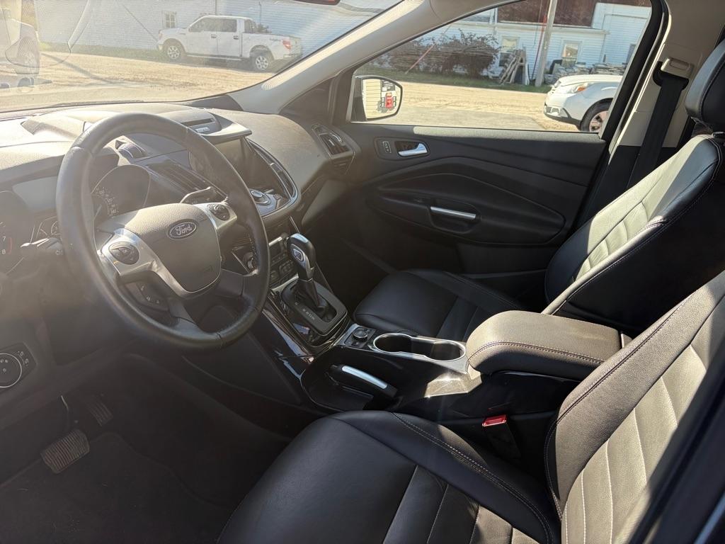 Ford Escape Titanium 4WD 2015