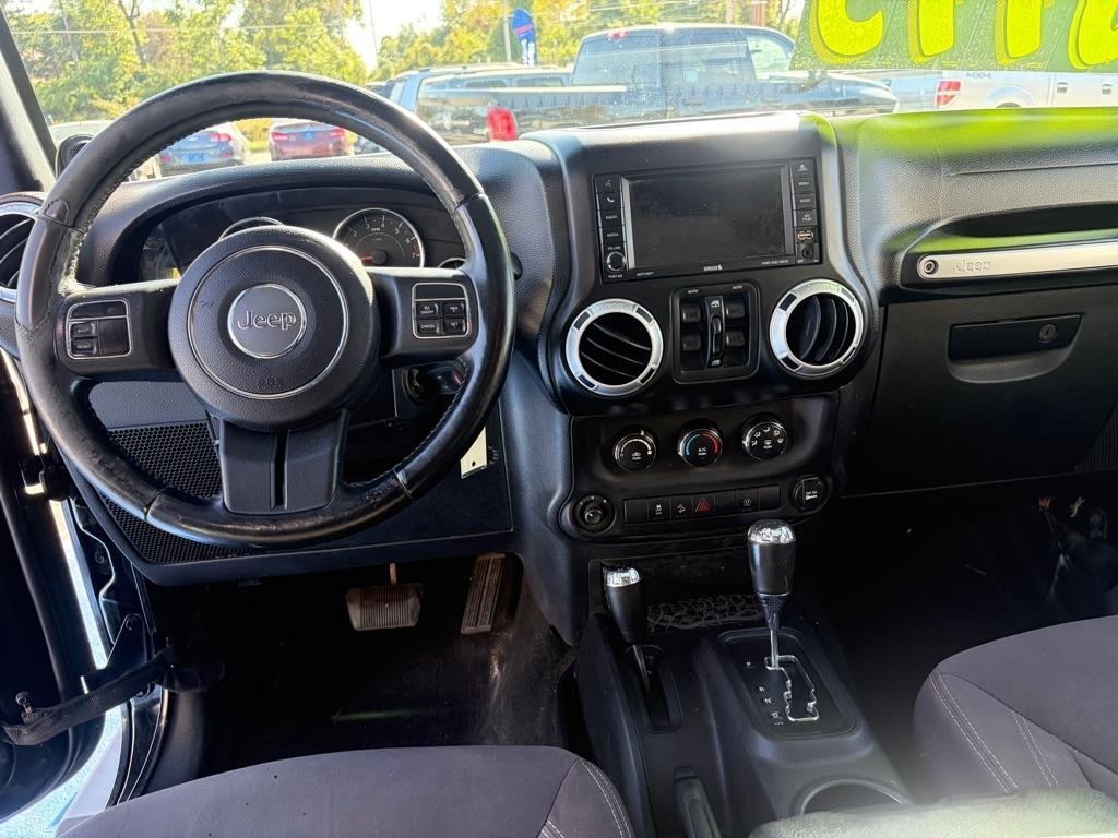 Jeep Wrangler Unlimited Sahara 4WD 2014
