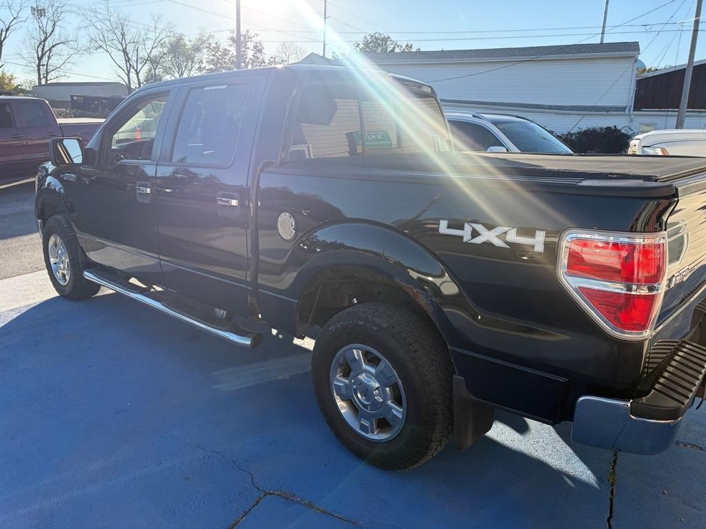 Ford F-150 XL SuperCrew 5.5-ft. Bed 4WD 2010