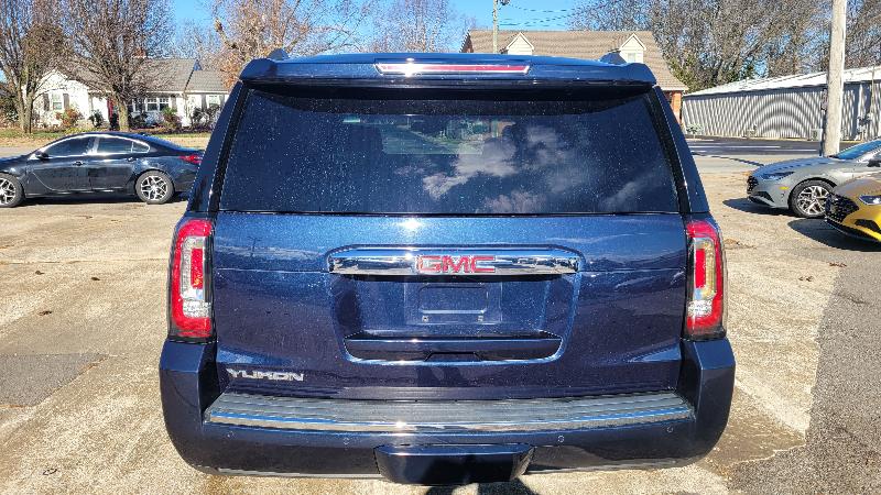 GMC Yukon Denali  2017